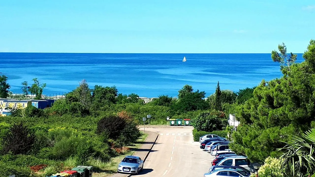 Pipo Apartment Mareda Novigrad Istria